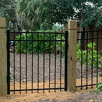 Bella Fence flat top aluminum